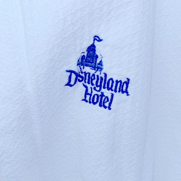 Disney Bath Disneyland Resort Hotel Exclusivein House Robe Poshmark